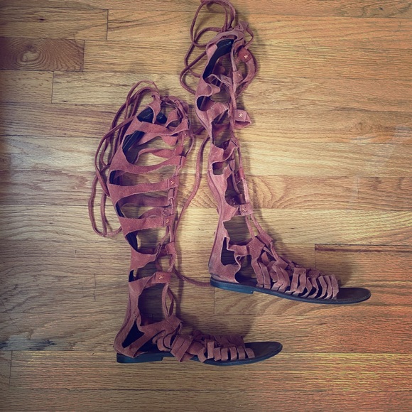 Sold out Cypress Hill Tall Gladiator Sandal - Picture 1 of 5